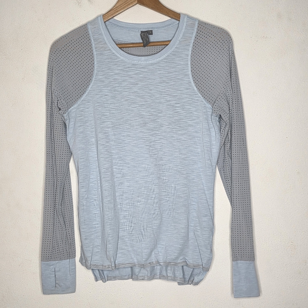 Sweaty Betty Size Small S Blue Perforated Long Sleeve High Low Hem Workout Shirt